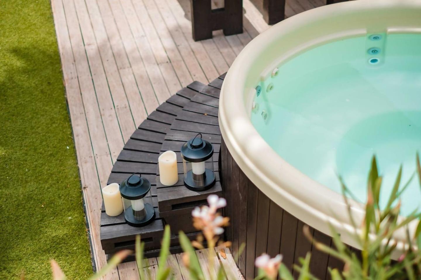 Villa Maluhia Frente Al Mar Y Jacuzzi Коралео Екстериор снимка