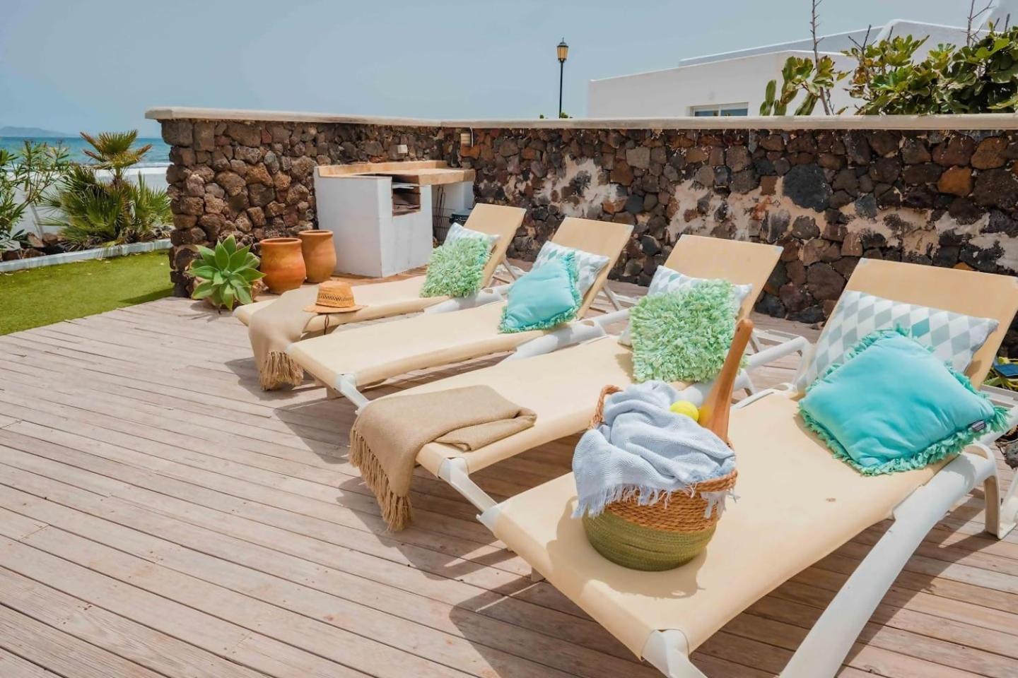Villa Maluhia Frente Al Mar Y Jacuzzi Коралео Екстериор снимка